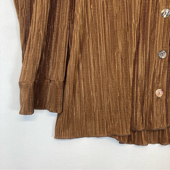 Show me your MuMu Blouse Oversized Everywhere Button Down  Chocolate Pleat Sz XL - Picture 7 of 16